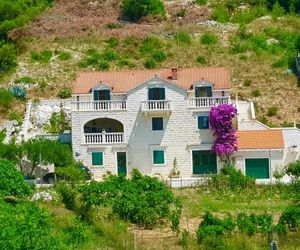 Apartments Renata Brac Island Croatia