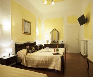 Palazzo Salini - Deluxe Apartment Sulmona Italy