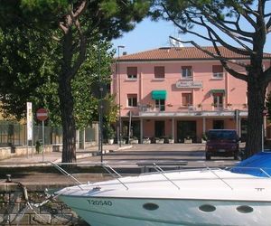 Hotel Benaco bee free Peschiera del Garda Italy