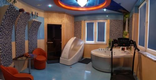 Hotel Photo 6