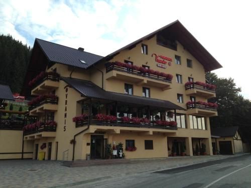 Hotel Photo 9