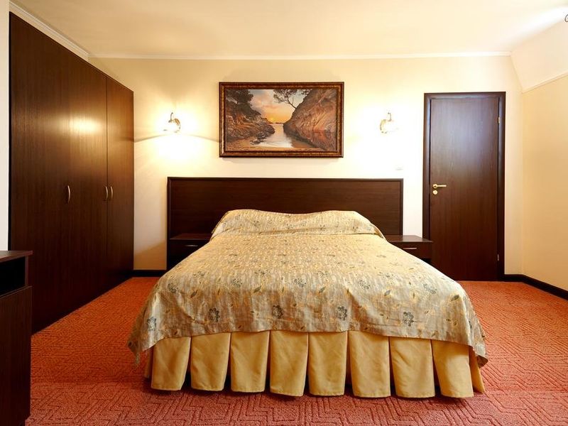Hotel Photo 1