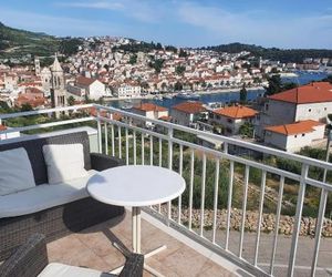 Apartments Frane Hvar Croatia