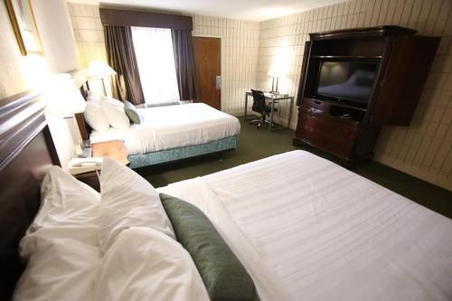 Photo of SureStay Plus Hotel by Best Western Farmington