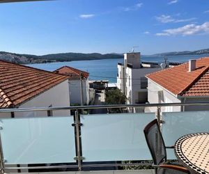 Apartments Cavar Okrug Donji Croatia