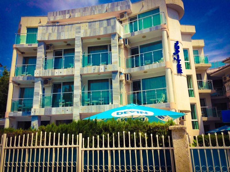 Hotel Photo 1
