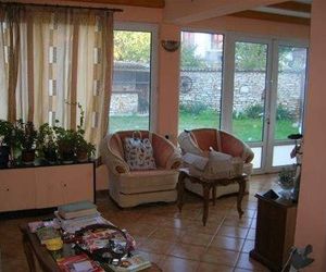 Guest House Dvete Mecheta Balchik Bulgaria