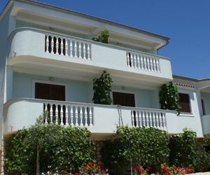 Apartments Jurjevic Donje Petrcane Croatia
