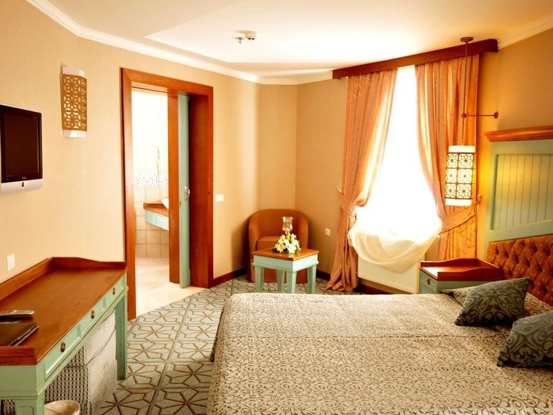 Hotel Photo 1