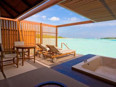 Paradise Island Resort & Spa