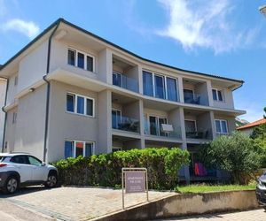 Vis a Vis Apartments Baska Croatia