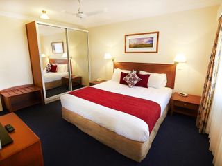 Фото отеля Governors Lodge Resort Hotel