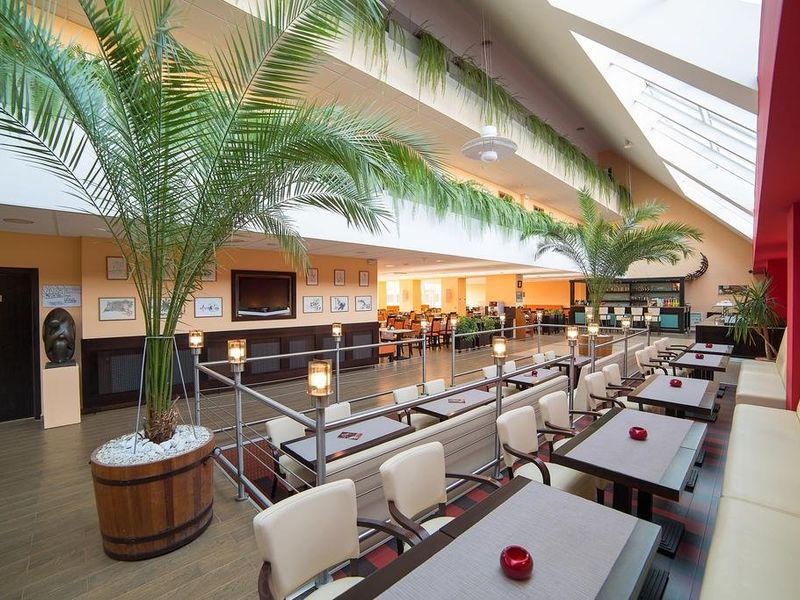 Hotel Photo 12