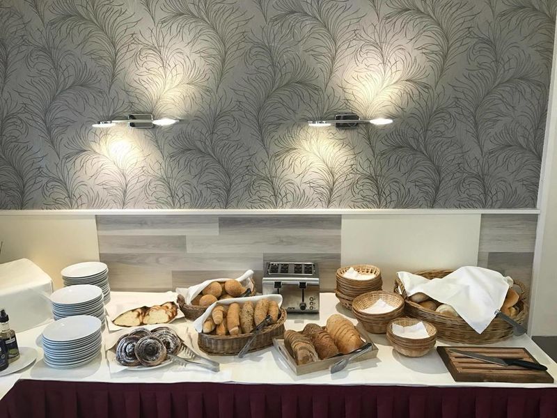 Hotel Photo 12