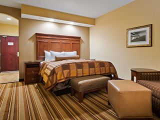 Hotel pic Best Western Premier KC Speedway Inn & Suites