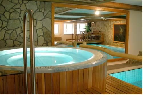 Hotel Photo 9