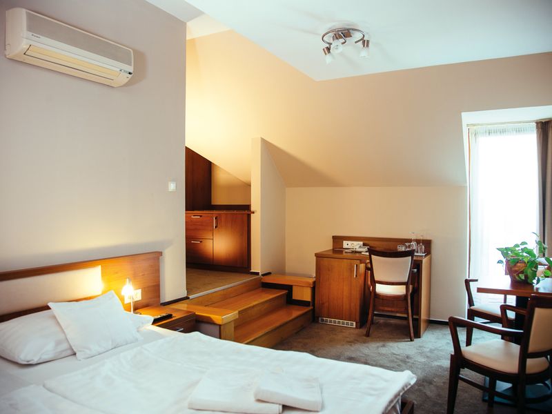 Hotel Photo 1