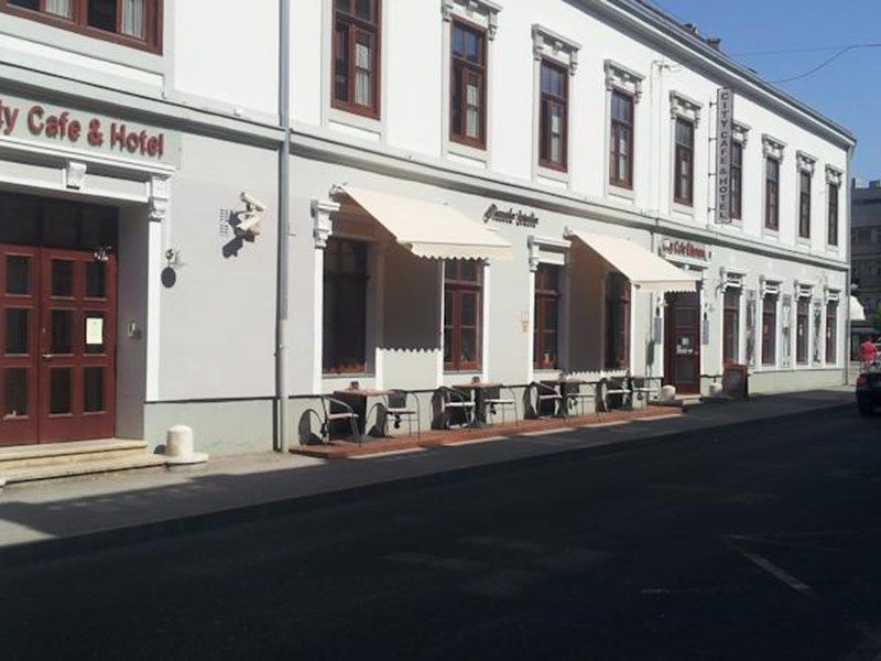 Hotel Photo 3
