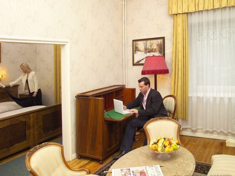 Hotel Photo 6