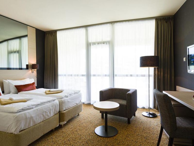 Hotel Photo 1