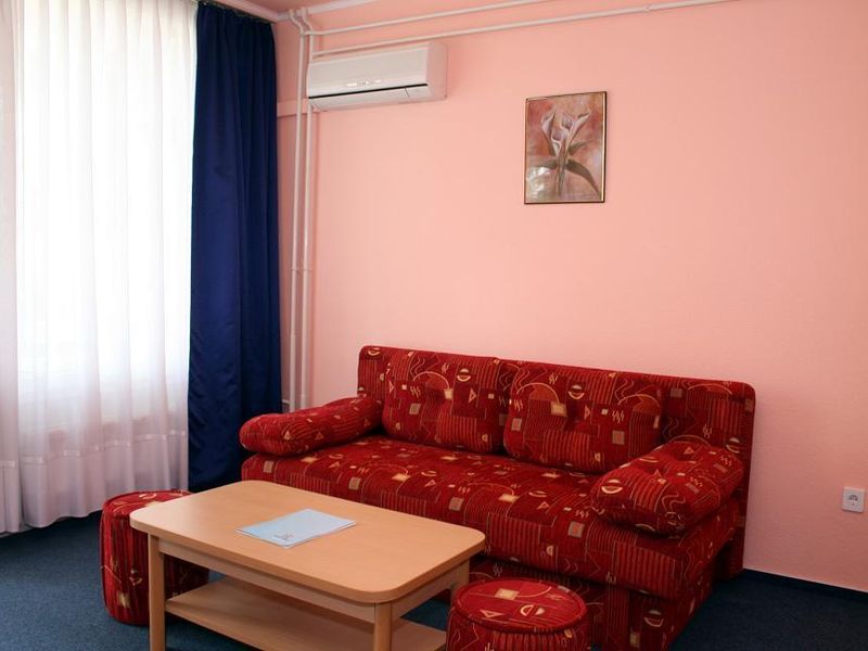 Hotel Photo 8