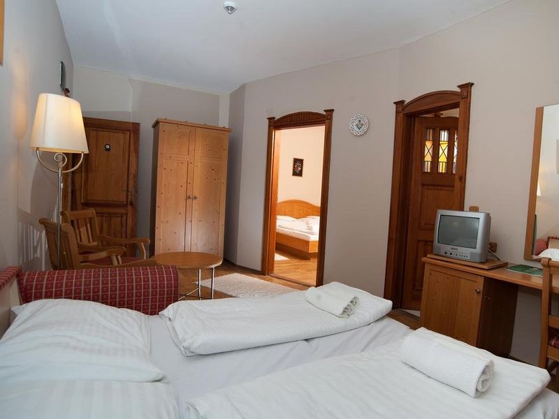 Hotel Photo 1