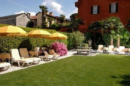 Hotel Photo 5