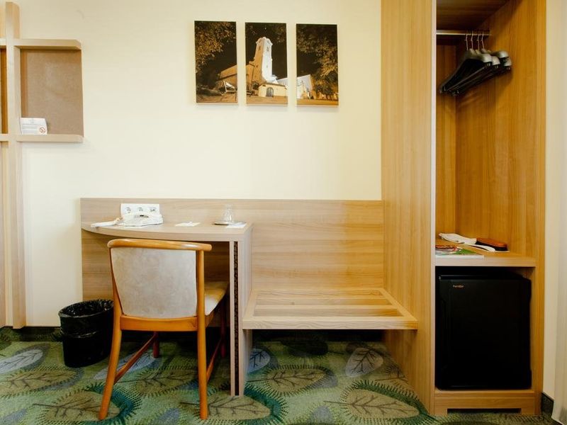 Hotel Photo 6