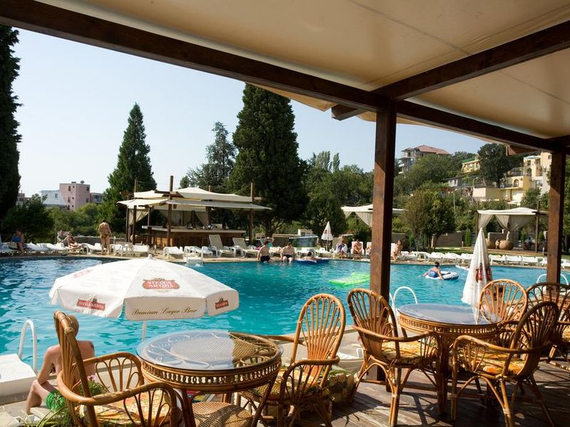 Hotel Photo 1