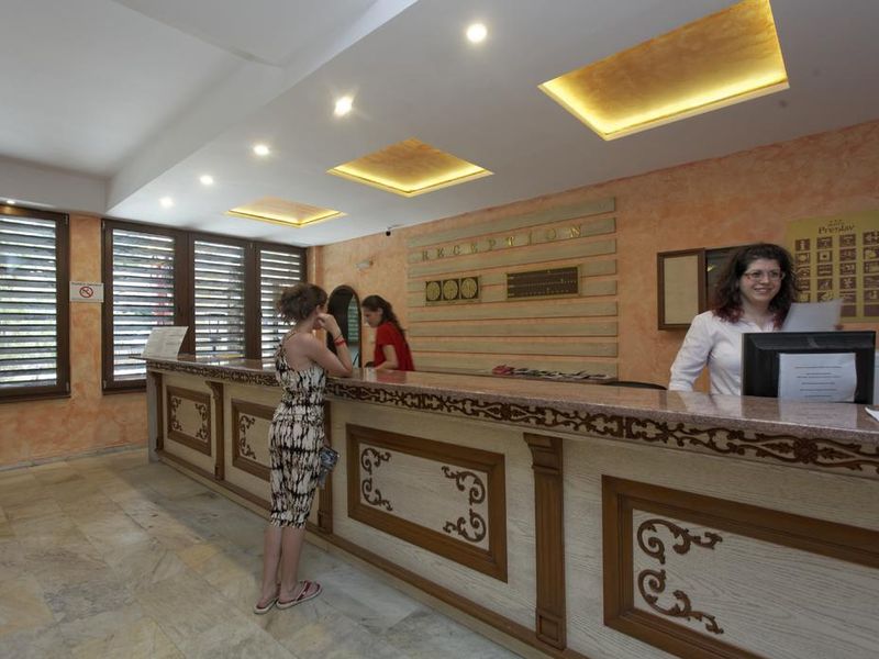 Hotel Photo 12