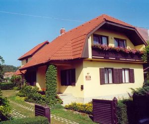 Betti Apartman Heviz Hungary