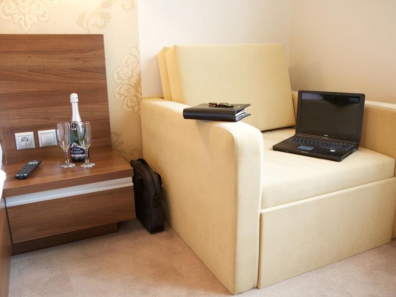 Hotel Photo 6