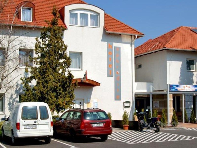 Hotel Photo 21