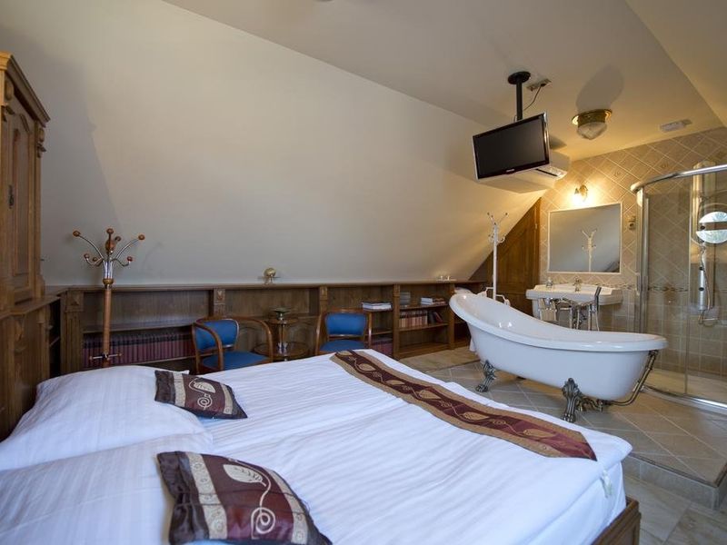 Hotel Photo 1