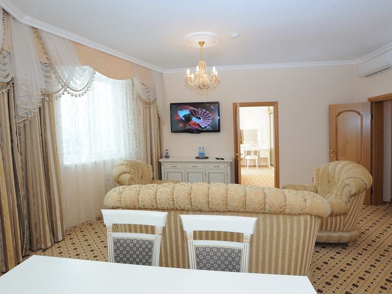 Hotel Photo 8
