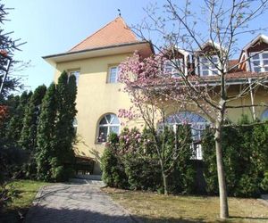 Art Guesthouse Kistarcsa Hungary
