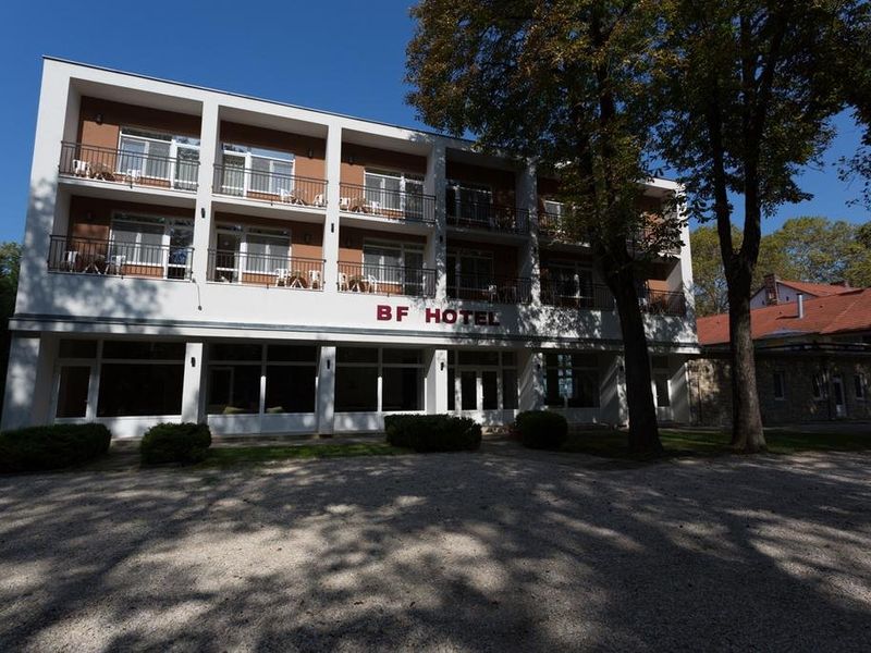 Hotel Photo 9
