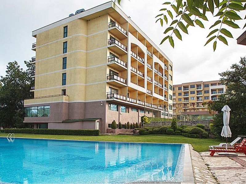 Hotel Photo 1