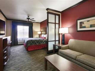 Фото отеля Best Western Plus Classic Inn and Suites