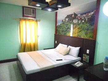 Eurotel Las Pinas Hotel