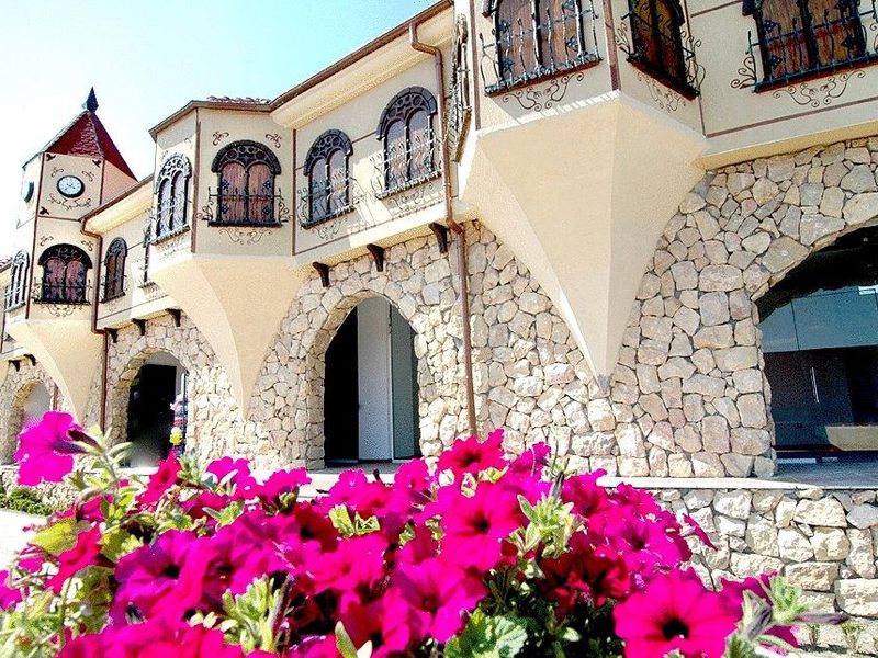 Hotel Photo 1