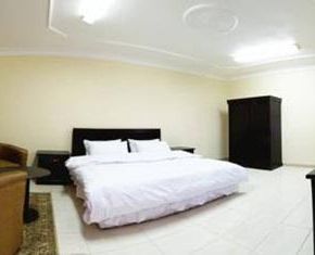 NearBy Hotel