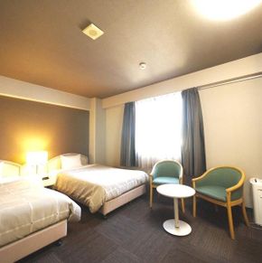 NearBy Hotel