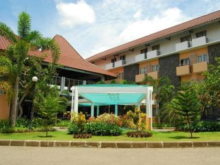 Hotel pic University Hotel Jogja