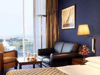 Фото отеля The Diplomat Radisson Blu Hotel Residence & Spa