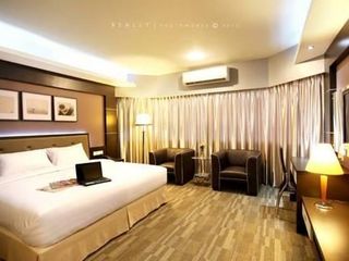 Фото отеля Capital O 1178 Plaza Hotel Tanjung Pinang