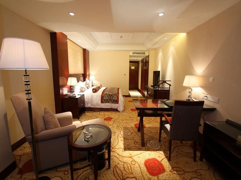 Hotel Photo 12