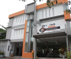 OYO 955 Hotel Boulevard Manado Indonesia