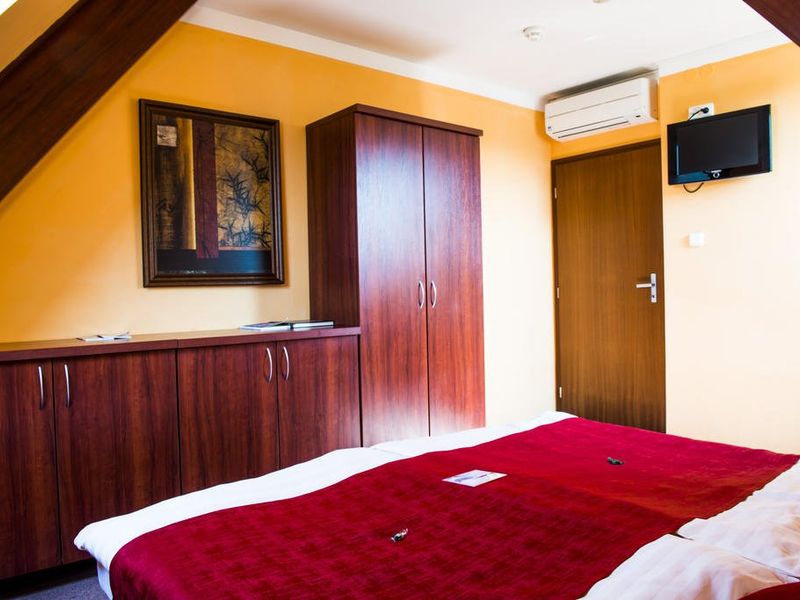 Hotel Photo 1