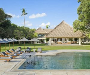 Villa Atas Ombak Seminyak Indonesia